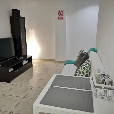 It - 2 Private * Telde