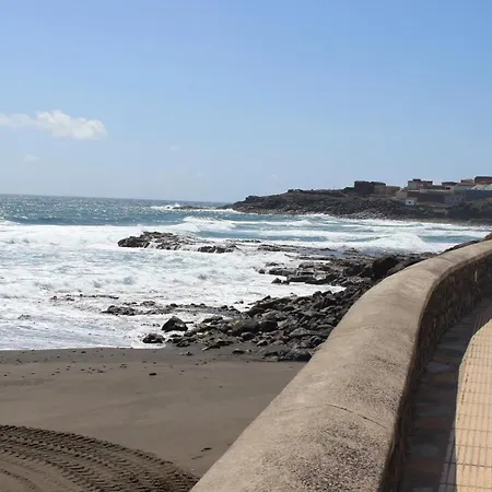 It - 2 Private * Telde